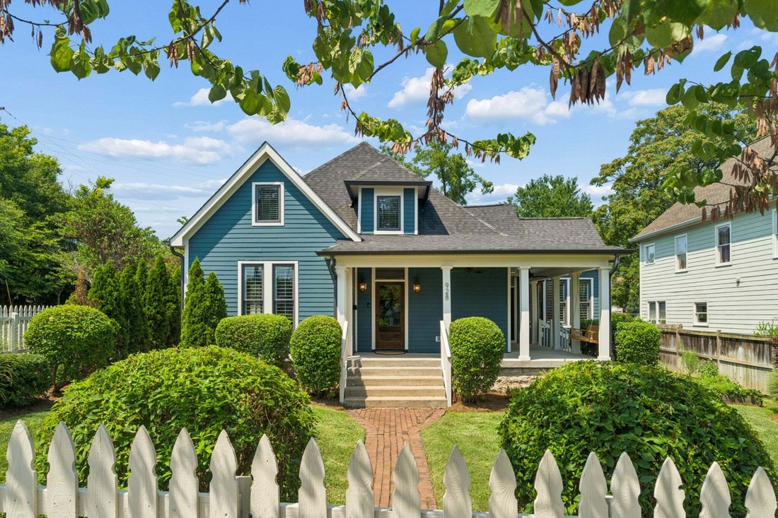 Co Op in Nashville, Tennessee, United States 1 - 18545756