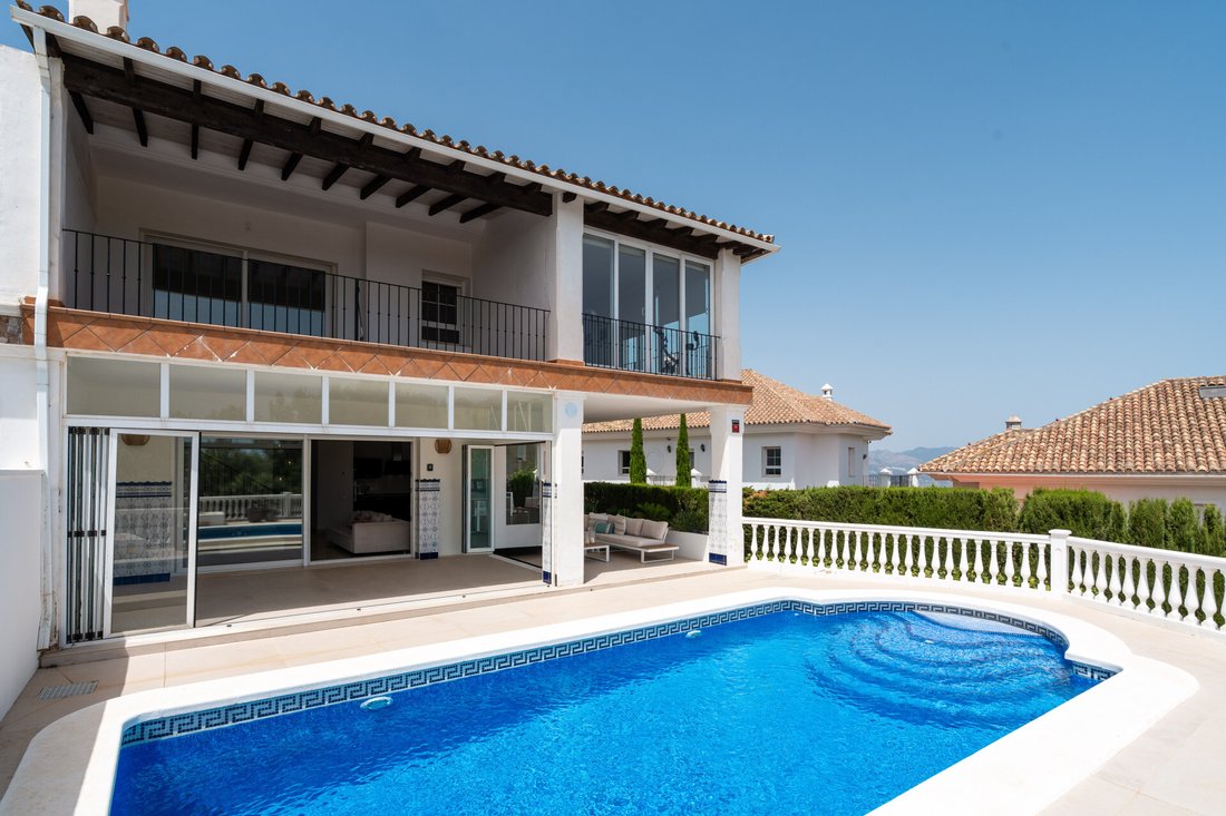Villa in Elviria-Cabopino, Marbella, Spain 1 - 18546187