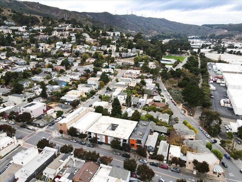 Brisbane, California, United States 2 - 18545642