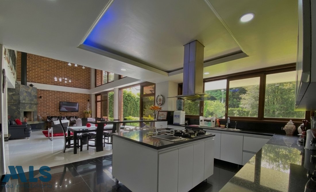 House in Envigado, Antioquia, Colombia 4 - 18545872