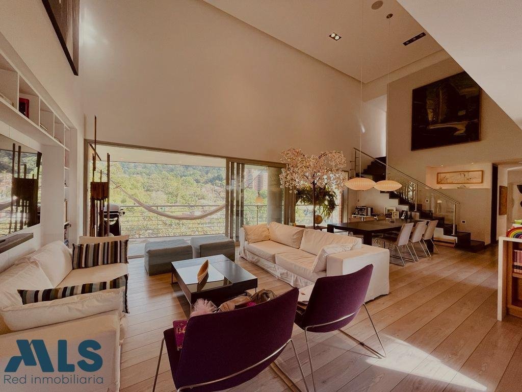 Apartment in Medellín, Antioquia, Colombia 2 - 18545875