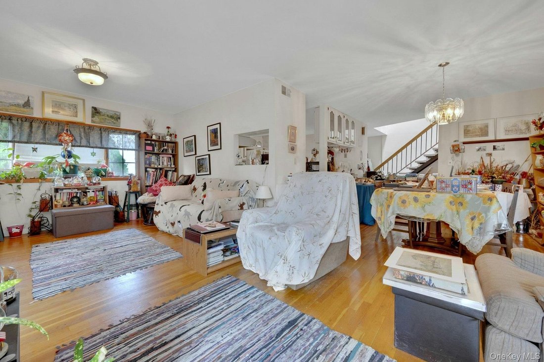 New Rochelle, New York, United States 5 - 18481679