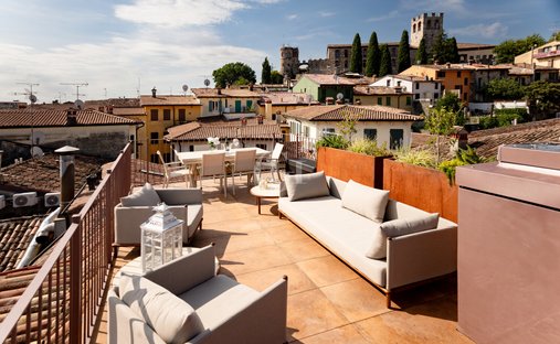 Penthouse in Historic Center, Desenzano del Garda, Lombardy 1