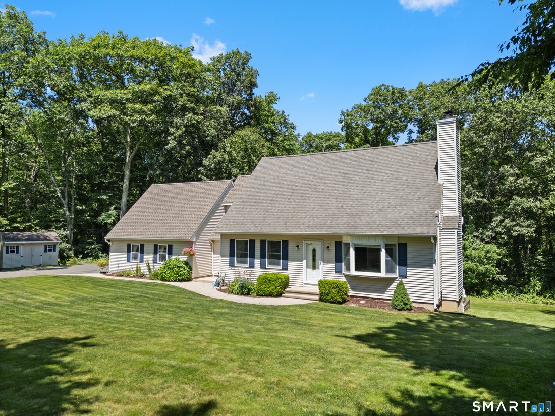 House in Hebron, Connecticut, United States 3 - 18546096