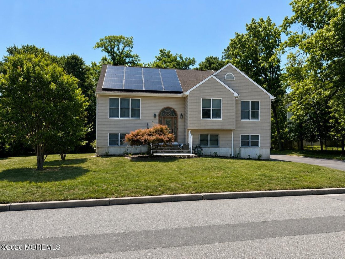 House in Howell Township, New Jersey, United States 1 - 18545593