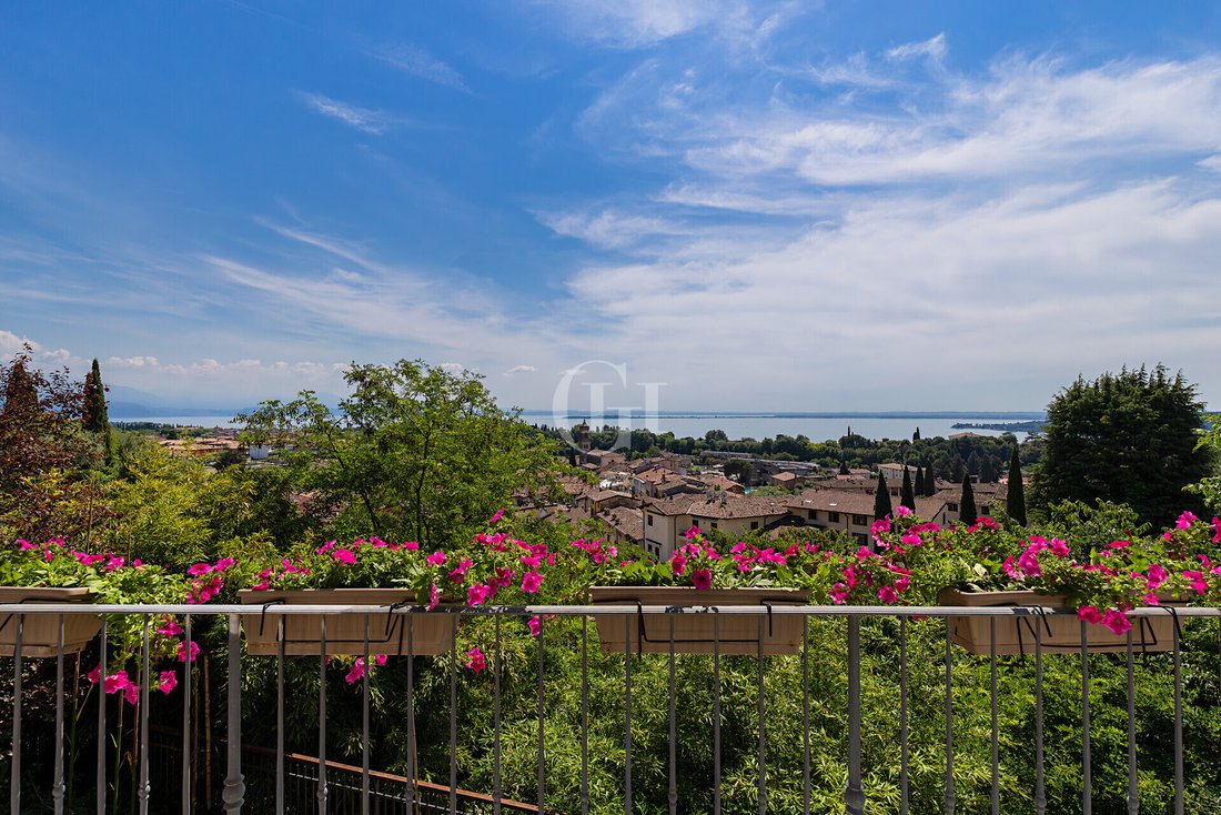 House in Historic Center, Padenghe sul Garda, Lombardy 3 - 18546153