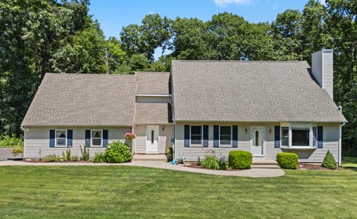 House in Hebron, Connecticut, United States 1