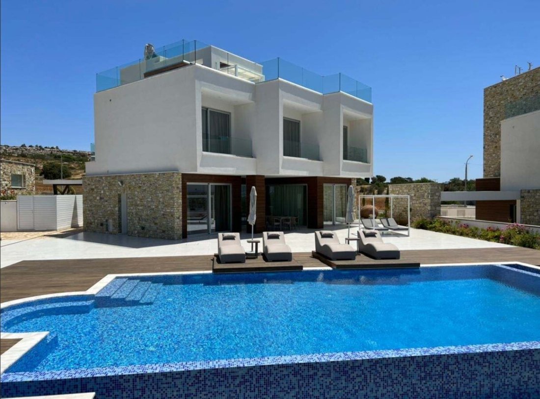 Villa in Ayia Napa, Cyprus 2 - 18546317