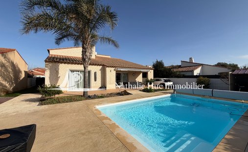 Villa in Sainte-Marie-la-Mer, Occitania, France 1