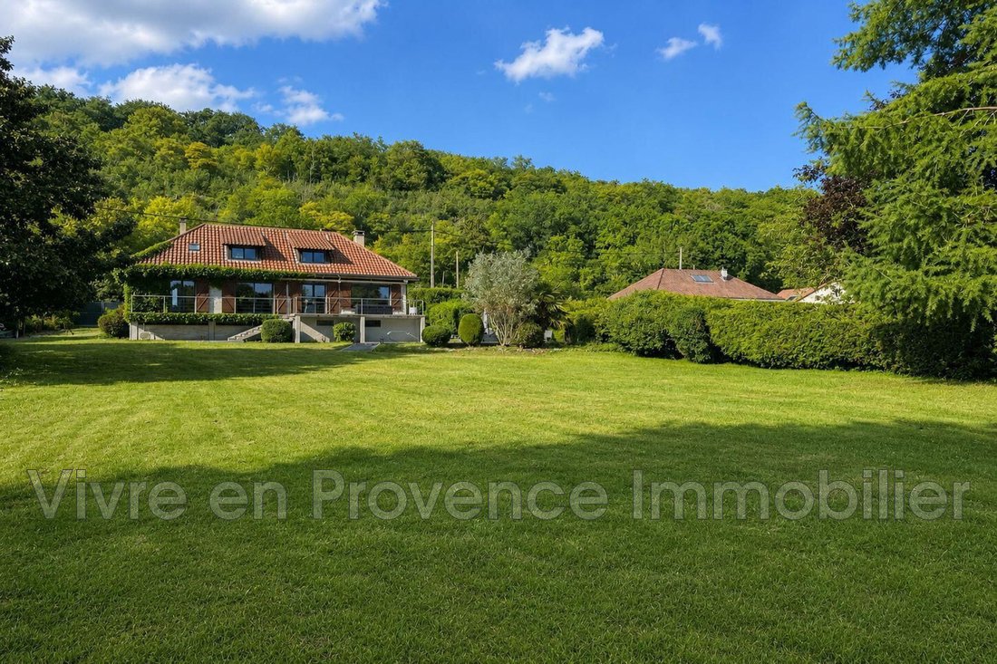 Villa in Nandy, Ile-de-France, France 1 - 18546361