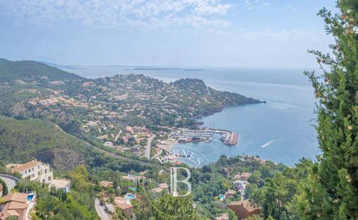 Villa en Le Dramont-Agay-Anthéor-Le Trayas, Saint-Raphaël, Francia 1