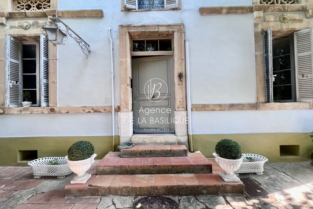 Villa in Centre Ville, Saint-Maximin-la-Sainte-Baume, France 3 - 18456959