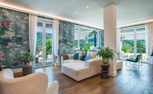 Apartment in Historic Center, Como, Lombardy 1