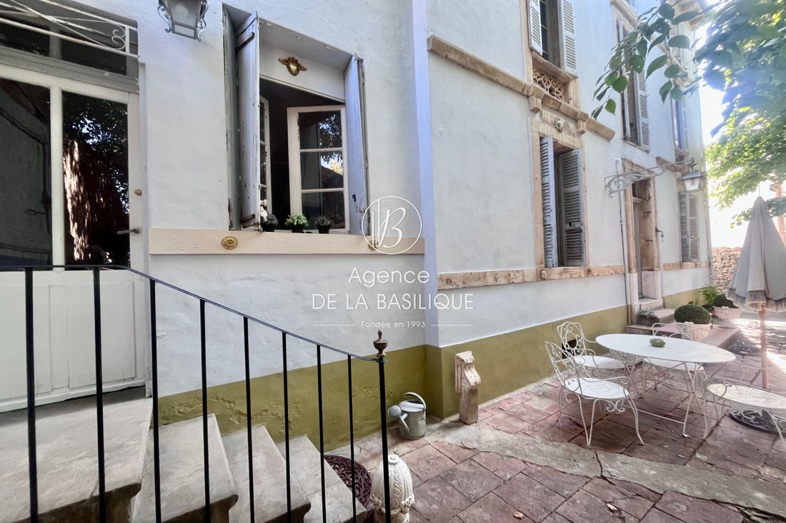 Villa in Centre Ville, Saint-Maximin-la-Sainte-Baume, France 4 - 18456959