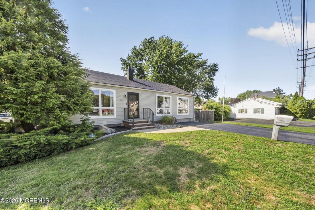 House in Hazlet, New Jersey, United States 4 - 18546326