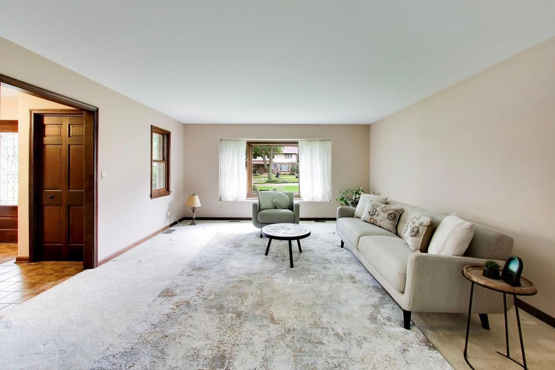 House in Palatine, Illinois, United States 3 - 18546577