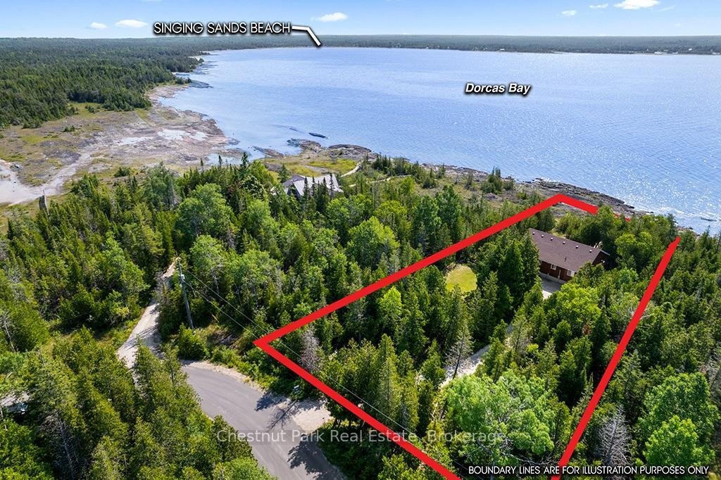 House in Tobermory, Ontario, Canada 3 - 18297111