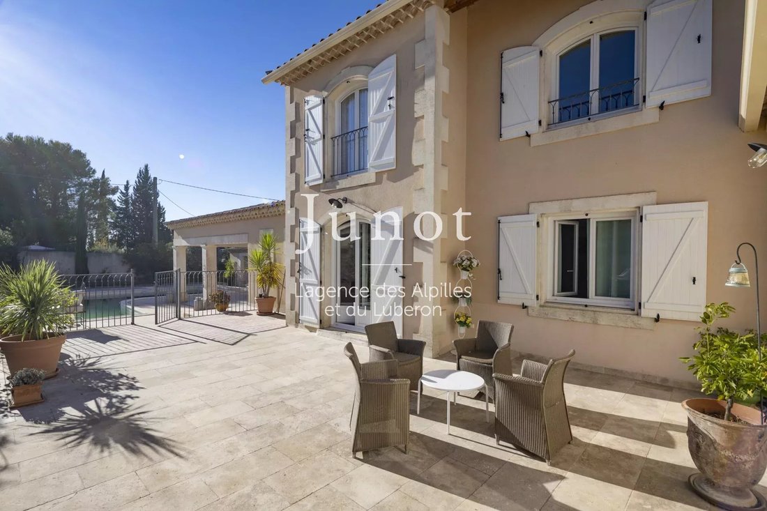 House in Maussane-les-Alpilles, Provence-Alpes-Côte d'Azur, France 1 - 18546665