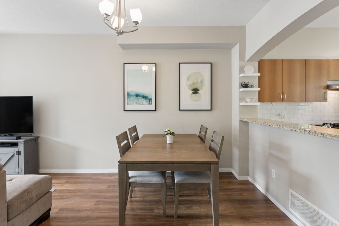 Villa in Burnaby, British Columbia, Canada 5 - 18546550