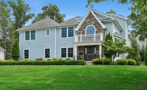 House in Millburn Twp., New Jersey, United States 1