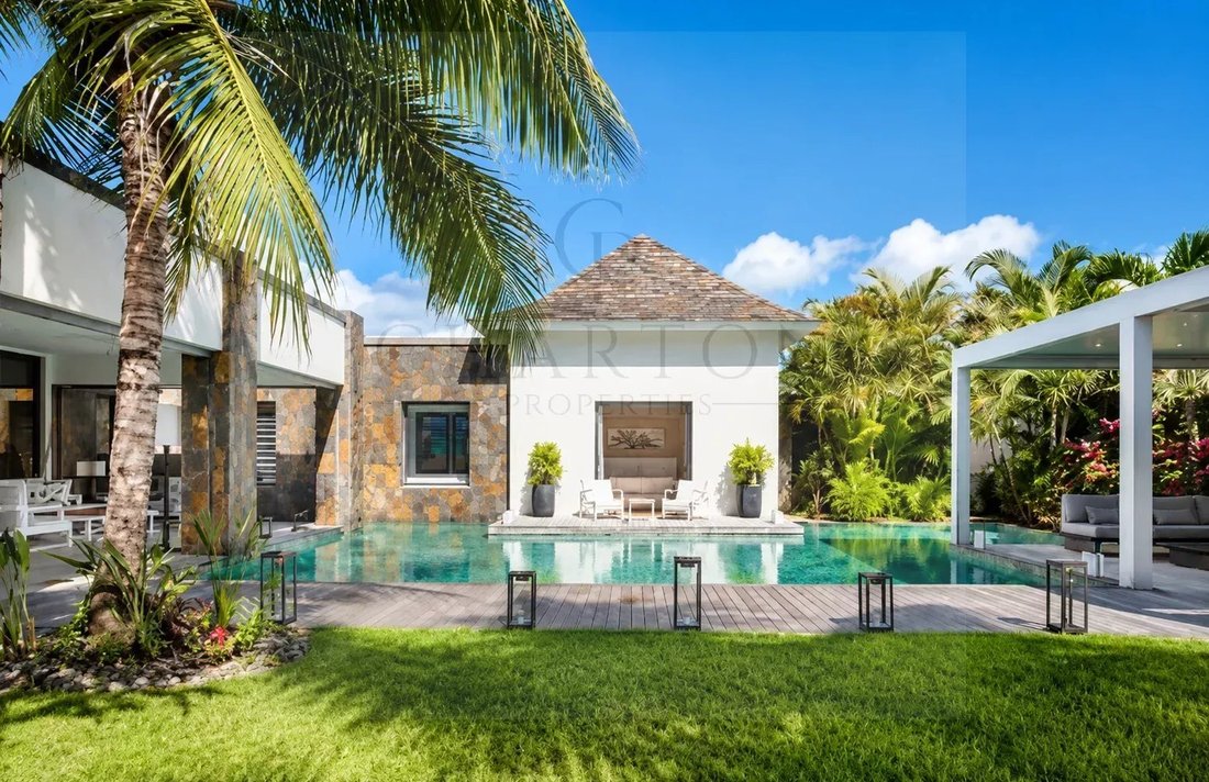 Villa in Grand Baie, Rivière du Rempart District, Mauritius 1 - 18546646