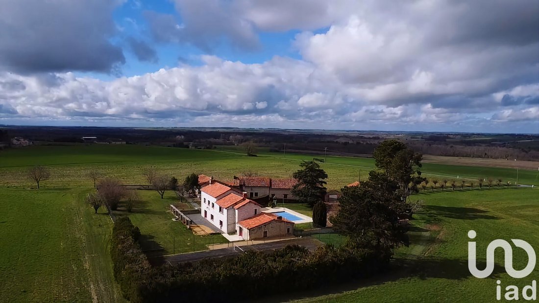 House in Serigny, Nouvelle-Aquitaine, France 2 - 15780279