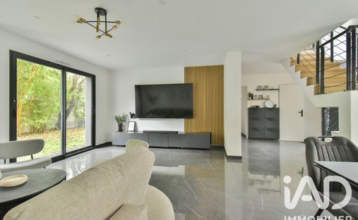 House in Soisy-sous-Montmorency, Ile-de-France, France 1