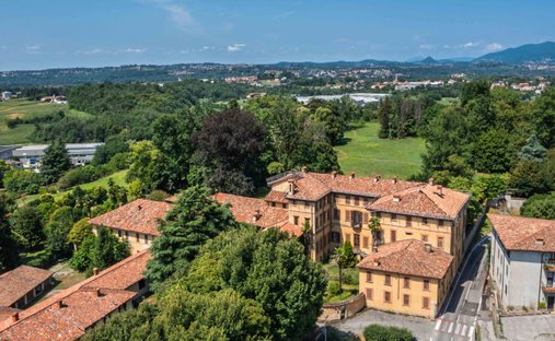 Anwesen in Bulciago, Lombardei, Italien 1