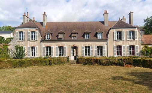 House in Marcilly-sur-Seine, Grand Est, France 1