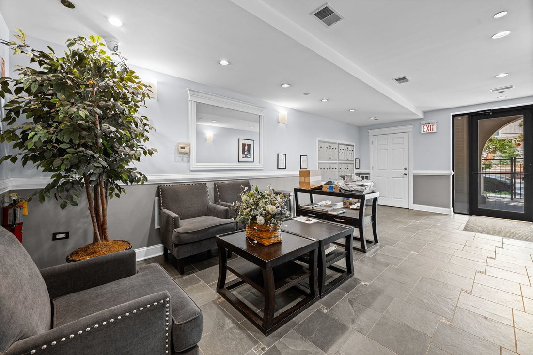 Condo in Chicago, Illinois, United States 3 - 18546573