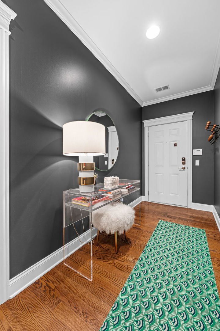 Condo in Chicago, Illinois, United States 4 - 18546573