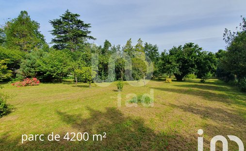House in Saint-Avertin, Centre-Val de Loire, France 1