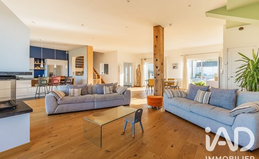 House in Ostrohove, Saint-Martin-Boulogne, France 1