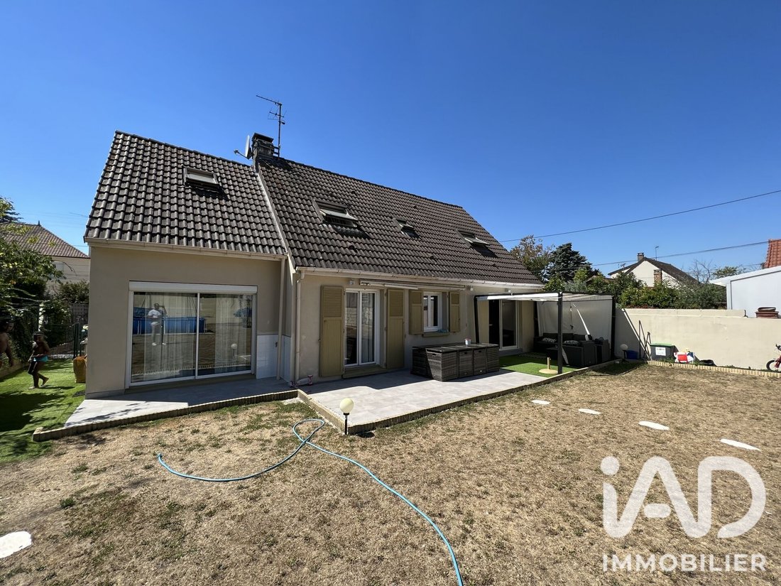 House in Herblay-sur-Seine, Ile-de-France, France 2 - 18549611
