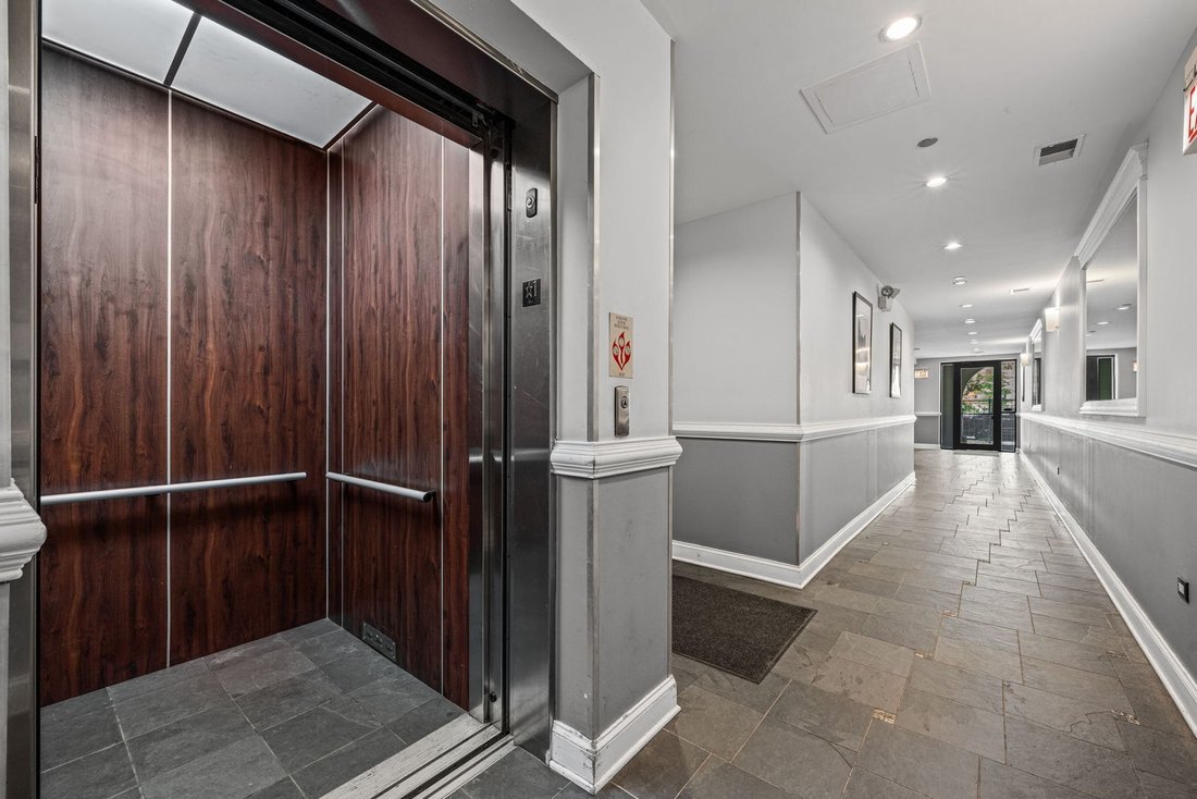 Condo in Chicago, Illinois, United States 2 - 18546573