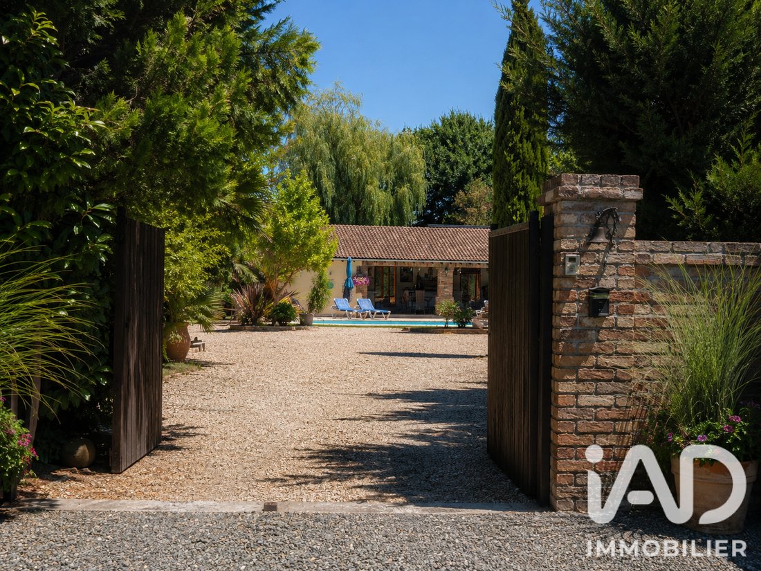 House in Saint-Dizier-les-Domaines, Nouvelle-Aquitaine, France 1 - 18549711