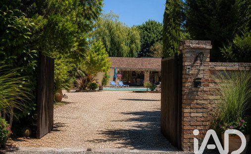 House in Saint-Dizier-les-Domaines, Nouvelle-Aquitaine, France 1