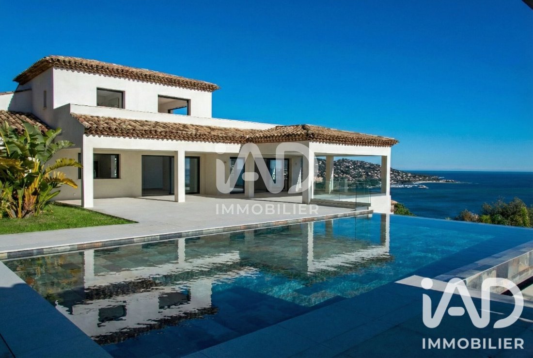 House in Nartelle-Noyer-Bellevue-bd des Sardinaux, Sainte-Maxime, France 1 - 18549789