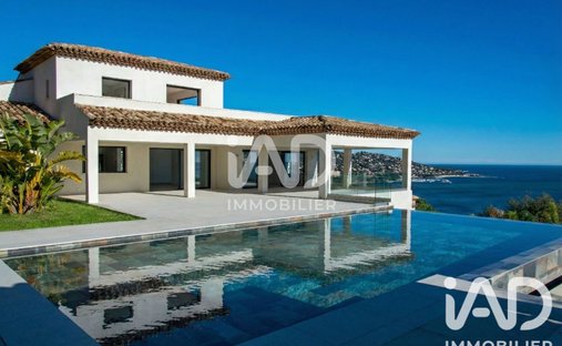 Casa a Nartelle-Noyer-Bellevue-bd dei Sardinaux, Sainte-Maxime, Francia 1