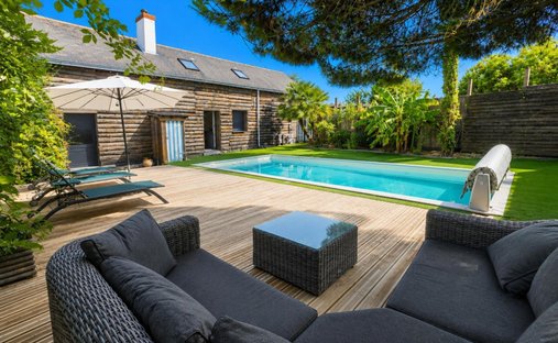 House in Baugé-en-Anjou, Pays de la Loire, France 1