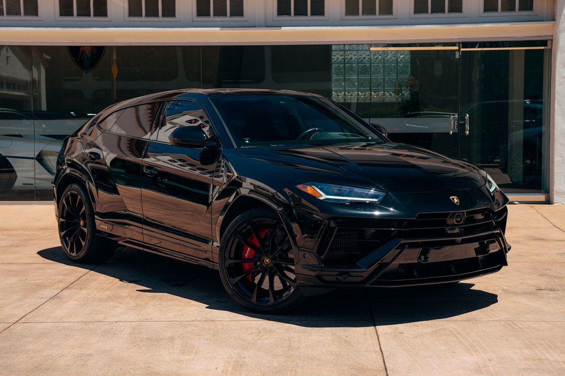 Suv in Beverly Hills, CA, United States 1 - 18546507