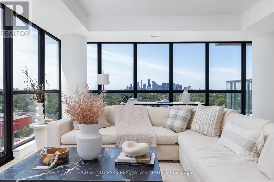 Apartment in Toronto, Ontario, Canada 2 - 18546578
