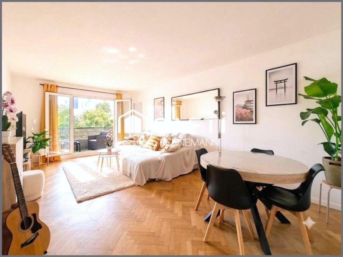 Apartment in Hôtel de Ville, Courbevoie, France 2 - 18547265