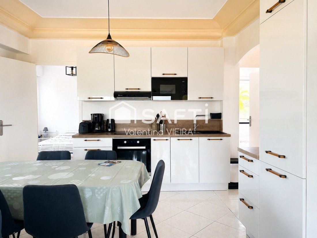 Apartment in Le Dramont-Agay-Anthéor-Le Trayas, Saint-Raphaël, France 5 - 18547257