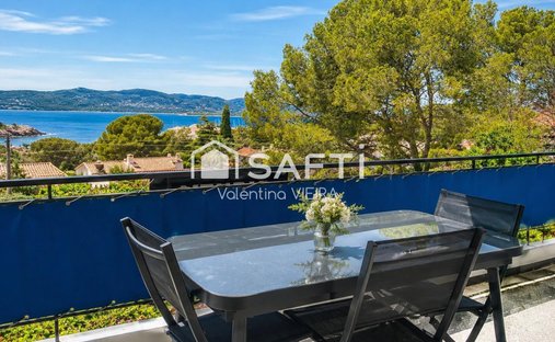 Apartment in Le Dramont-Agay-Anthéor-Le Trayas, Saint-Raphaël, France 1
