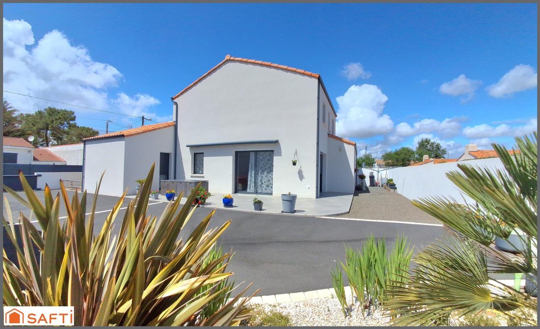 House in La Tranche-sur-Mer, Pays de la Loire, France 1 - 18547254
