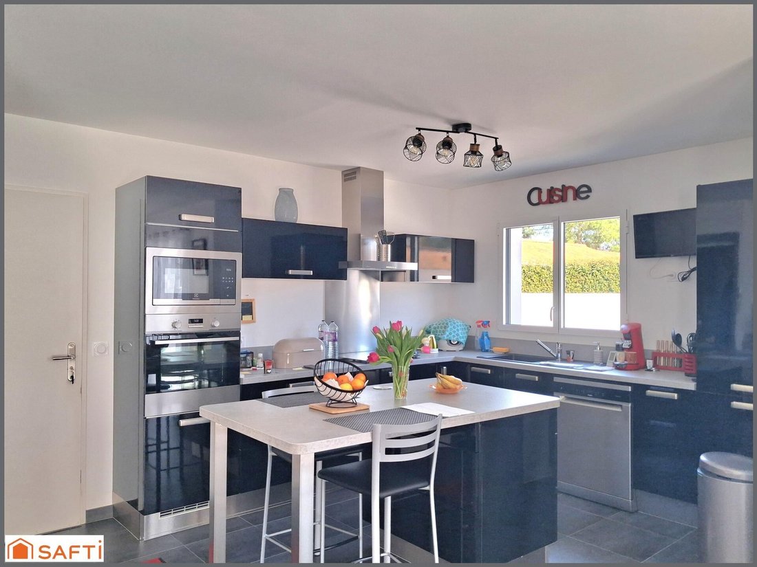 House in La Tranche-sur-Mer, Pays de la Loire, France 2 - 18547254