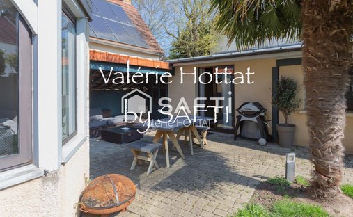 House in Orgeval, Ile-de-France, France 1