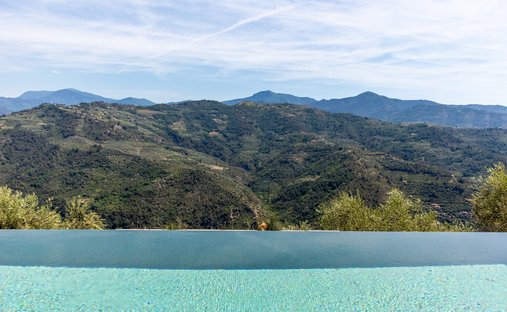 Villa a Dolceacqua, Liguria, Italia 1