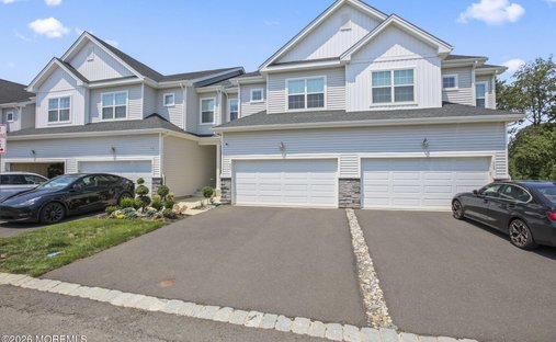 Condo in Marlboro Township, New Jersey, United States 1